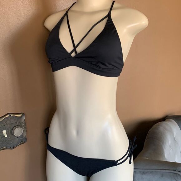 Victoria's Secret Other - Victoria’s Secret Strappy Bra Hipster Bikini S Black